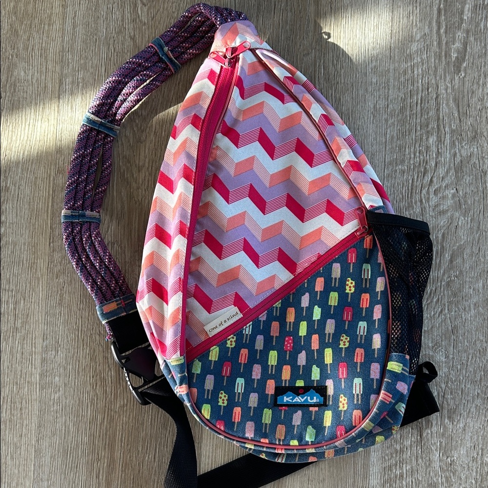 Preloved KAVU Colorful Chevron and Popsicle Sling Bag